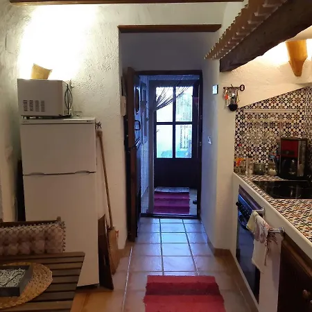 Cuevas - Cuevas De La Luz Bed & Breakfast *
