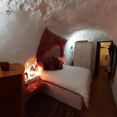 Cuevas - Cuevas De La Luz Bed and breakfast